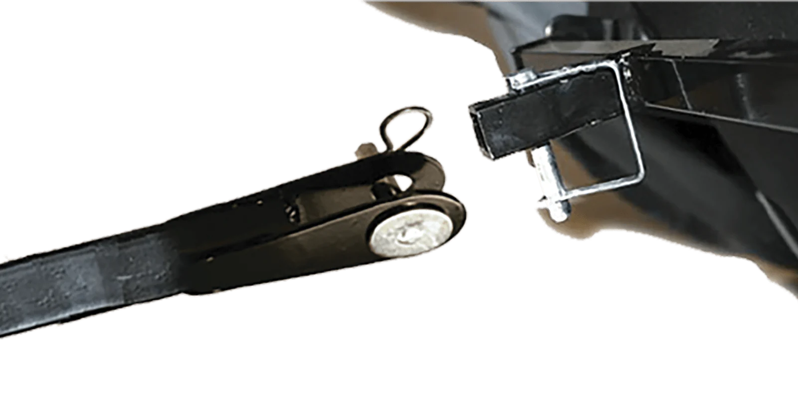 Frabill Universal Shelter Tow Bar